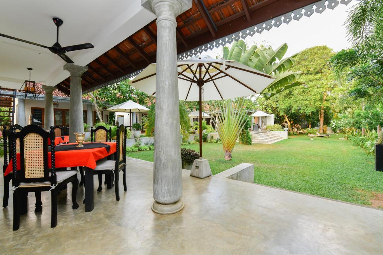 Tropical House - Jungleside Villa Hikkaduwa Dış mekan fotoğraf