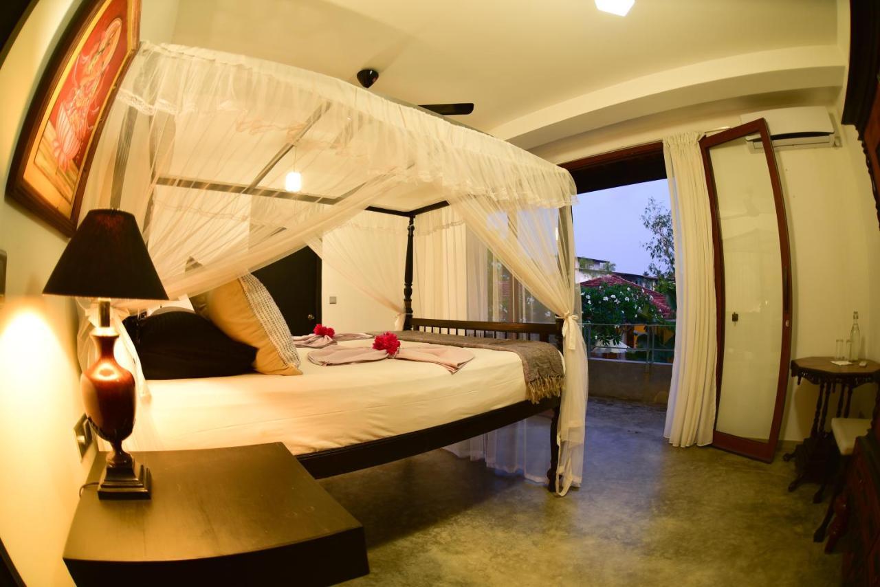 Tropical House - Jungleside Villa Hikkaduwa Dış mekan fotoğraf