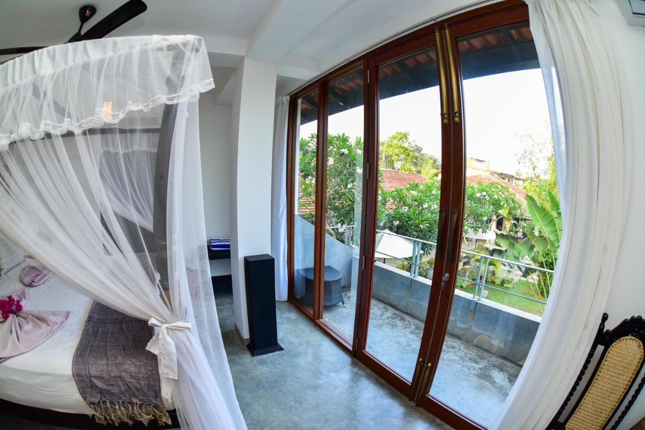Tropical House - Jungleside Villa Hikkaduwa Dış mekan fotoğraf