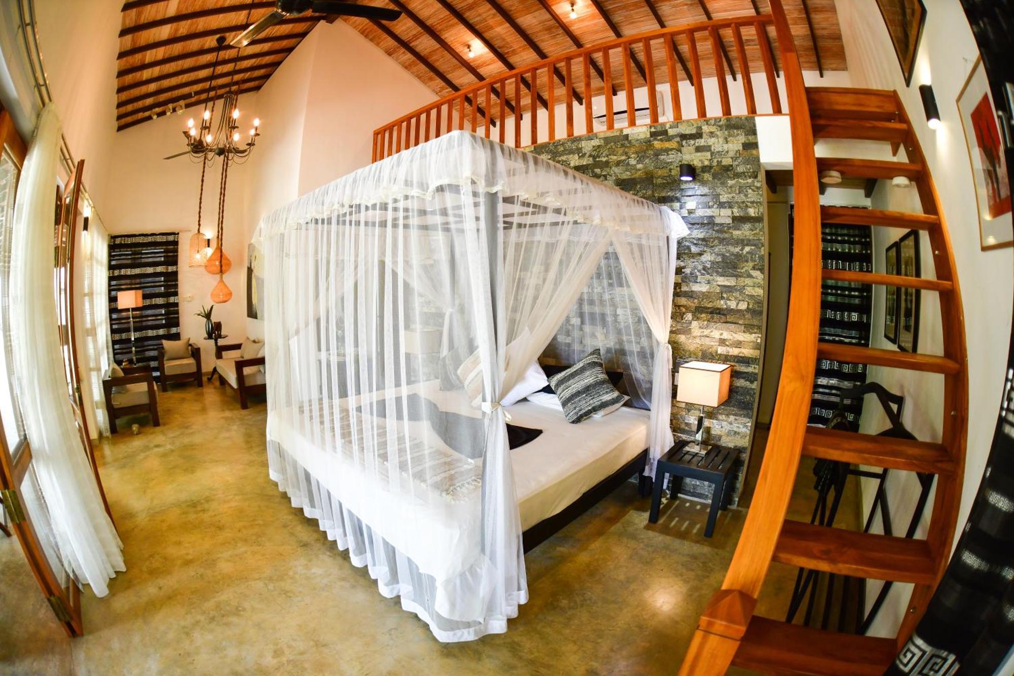 Tropical House - Jungleside Villa Hikkaduwa Oda fotoğraf